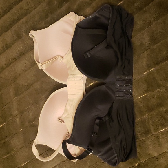 Cacique Simply Wire Free Plunge Set of Two Bras - Picture 2 of 7